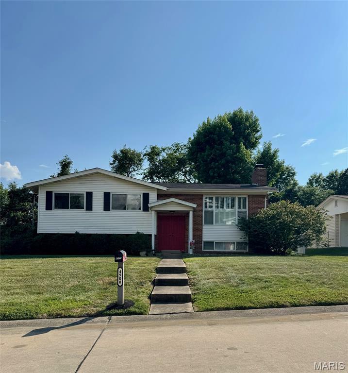Property Photo:  4900 Sabre Court  MO 63128 