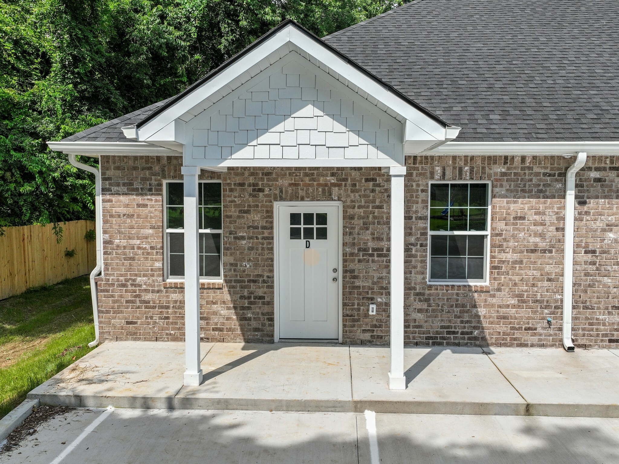 Property Photo: 115 Freeman St TN 37388