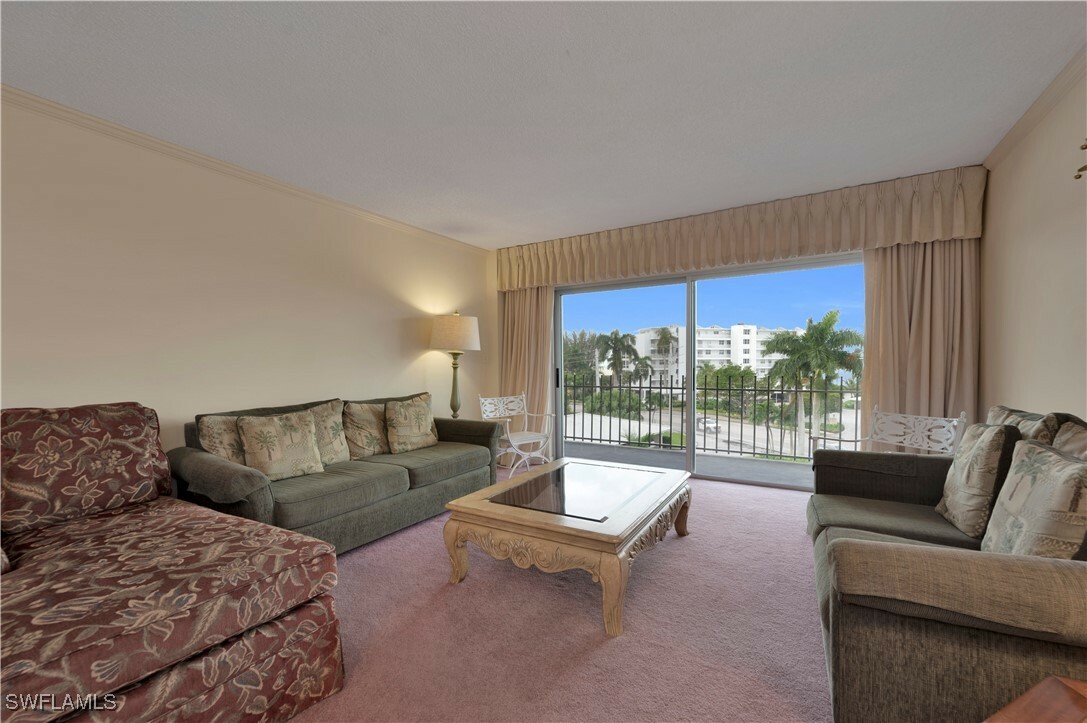 Property Photo:  2150 Gulf Shore Boulevard N 411  FL 34102 