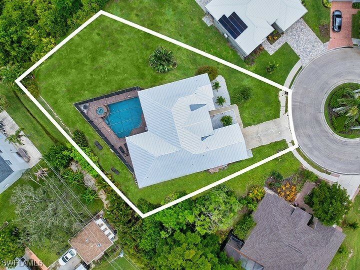 Property Photo:  23428 Slash Pine Court  FL 34134 