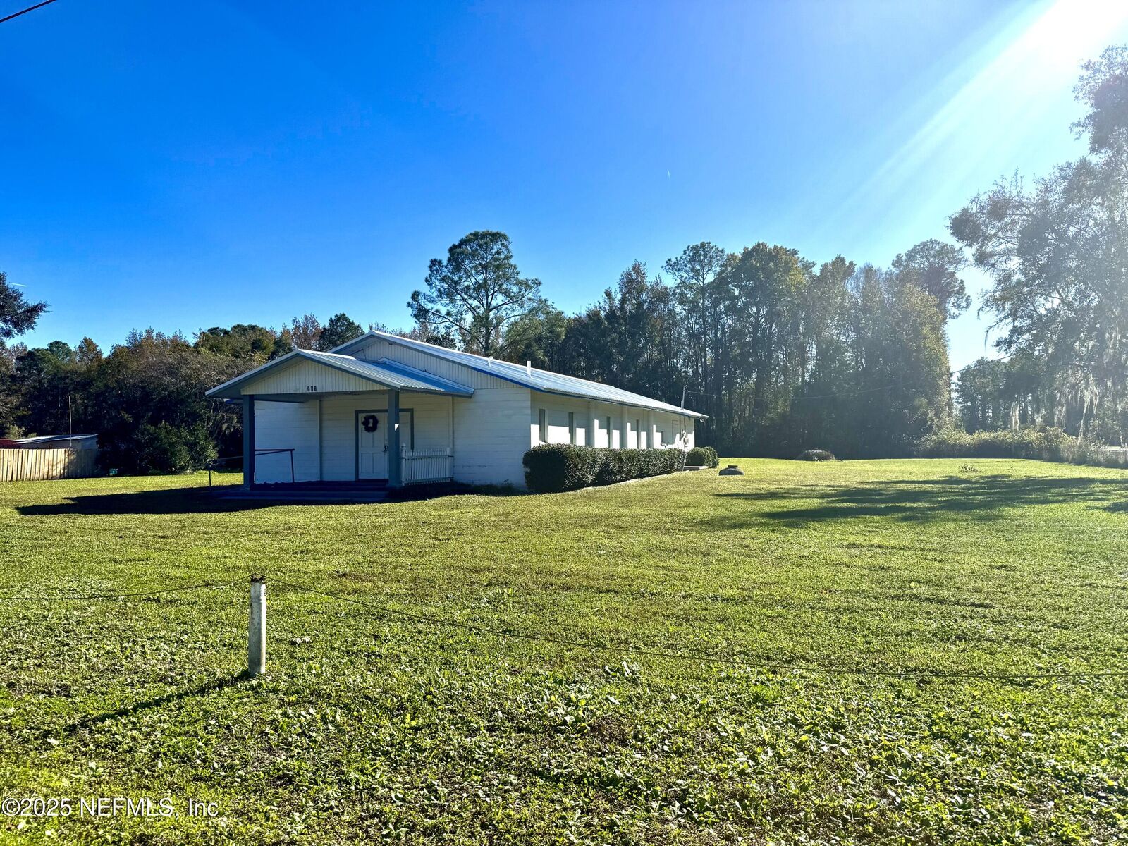 Property Photo: 101 Sesame Street FL 32177