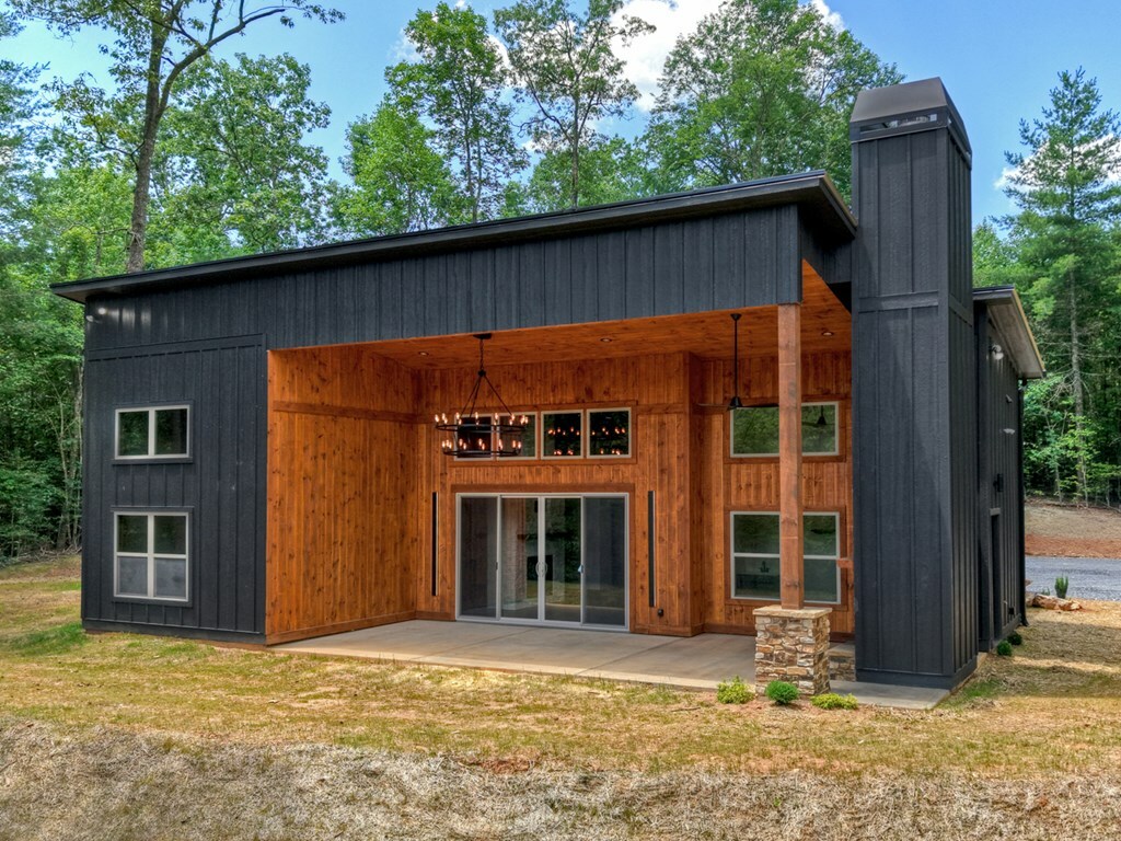 Property Photo: 2461 Salem Road GA 30559
