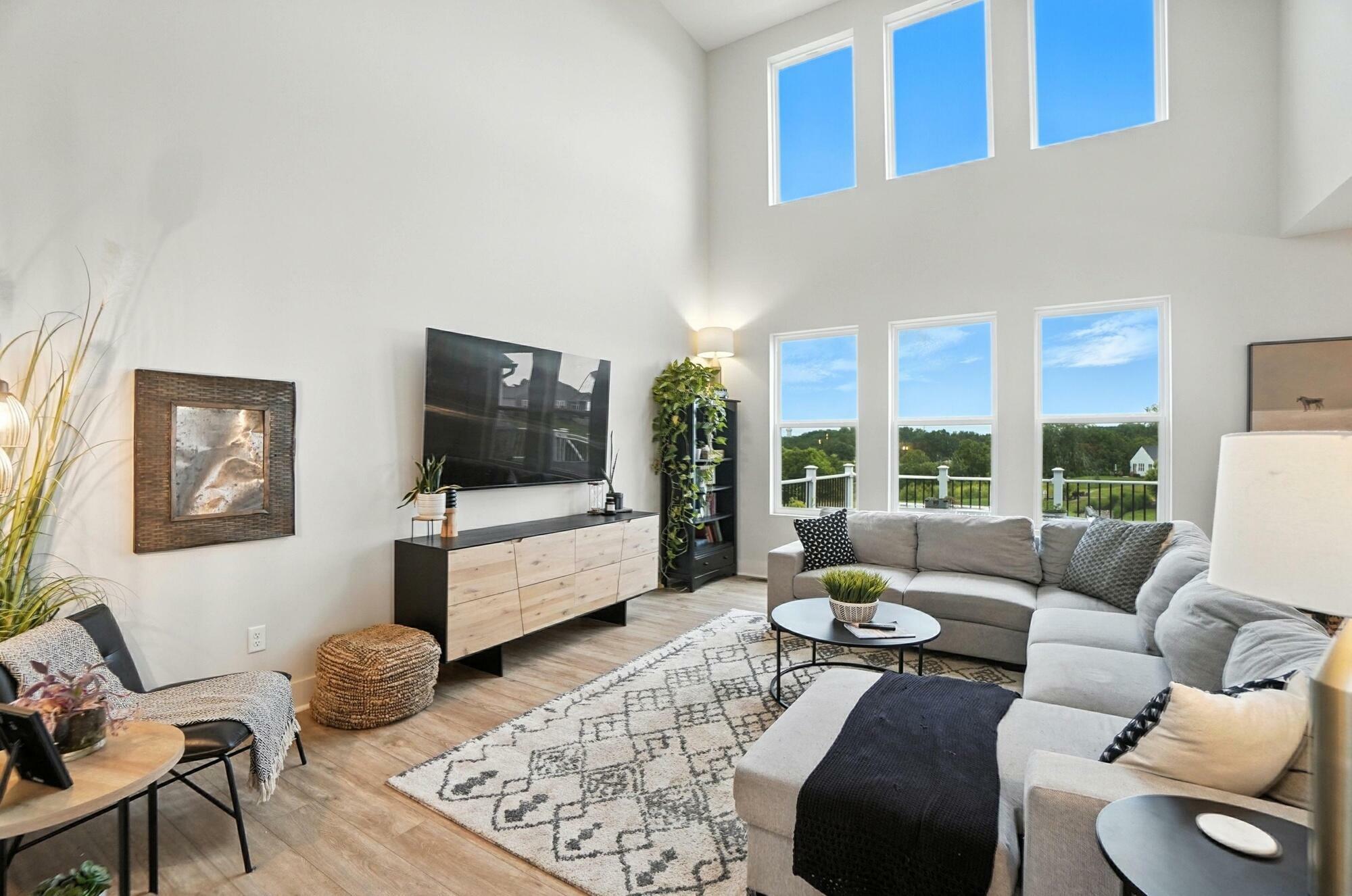 Property Photo: 1427 Rosewynne Way KY 41051