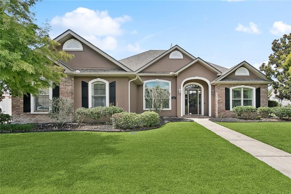 Property Photo:  110 Lac Felicity Drive  LA 70070 