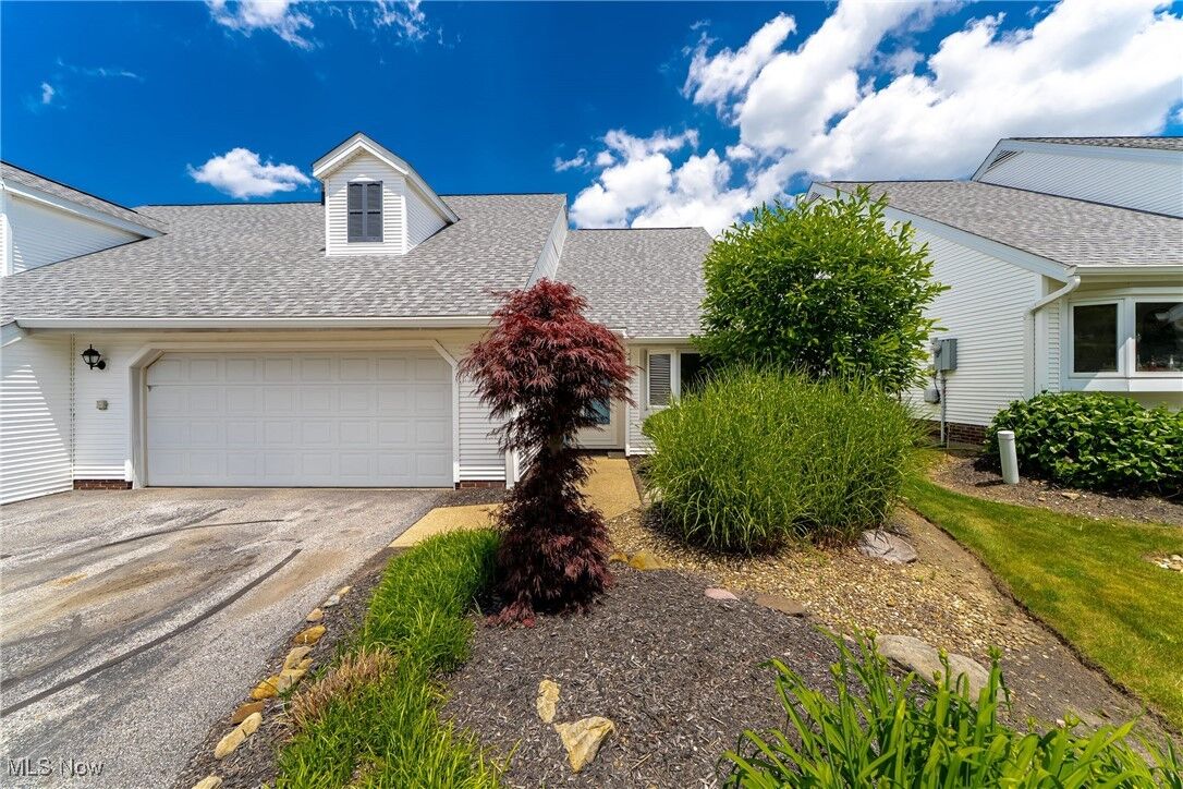Property Photo:  5730 Emerald Ridge Parkway B  OH 44139 