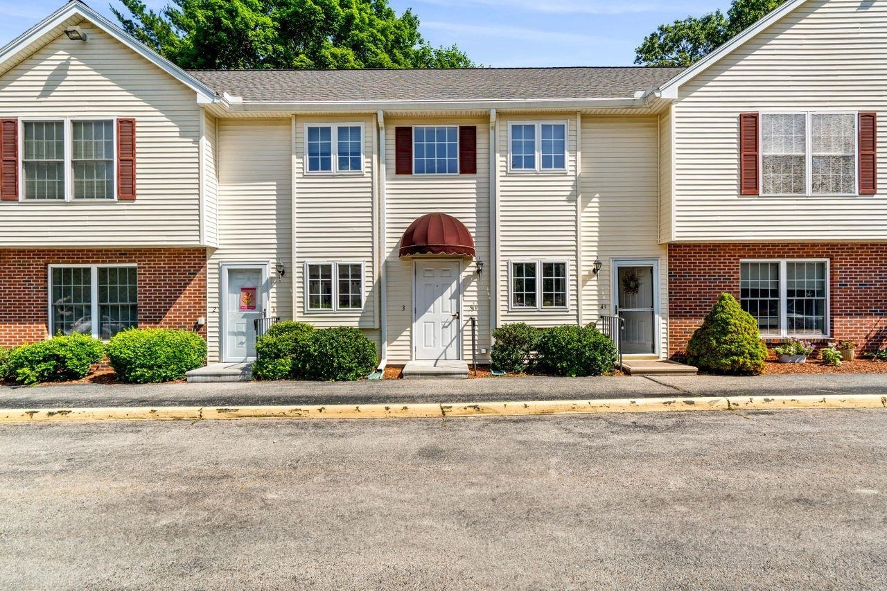 Property Photo:  66 Harbor Avenue  NH 03060 