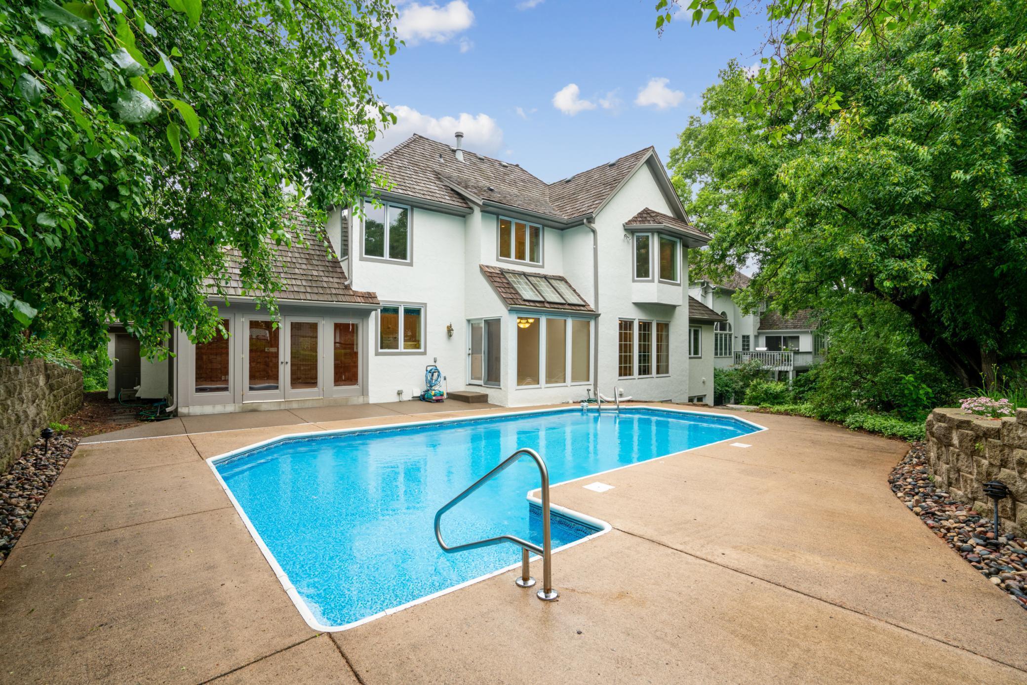 Property Photo: 7005 Valley View Road MN 55439
