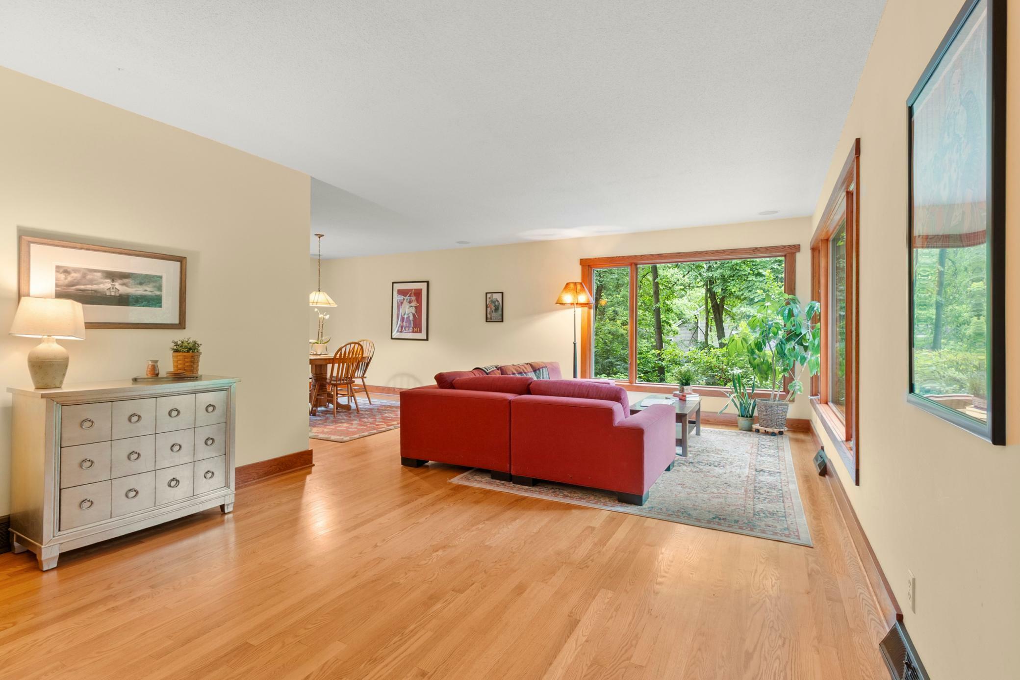 Property Photo: 1116 Woodland Trail MN 55057