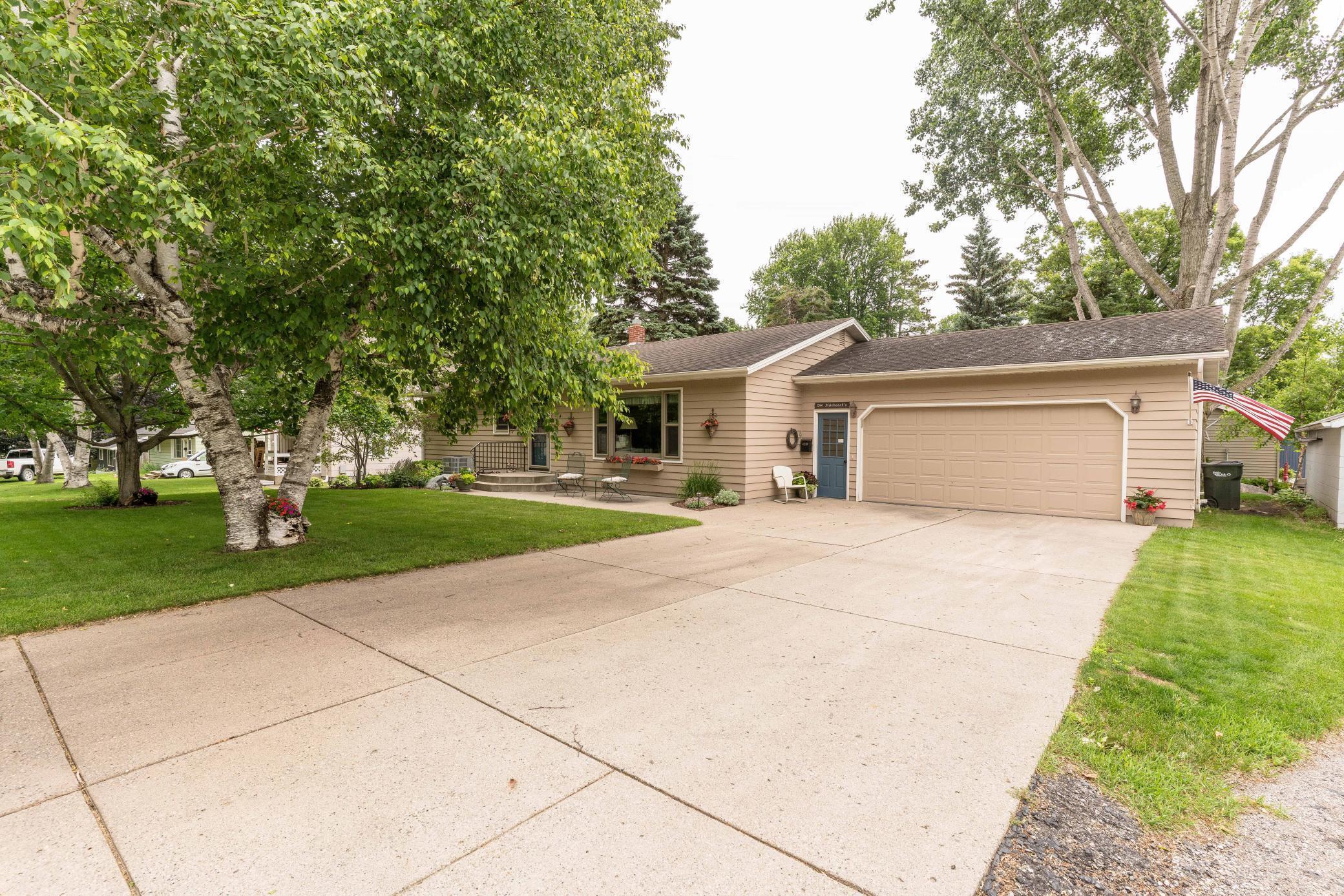 Property Photo:  314 E Cedar Avenue  MN 56537 