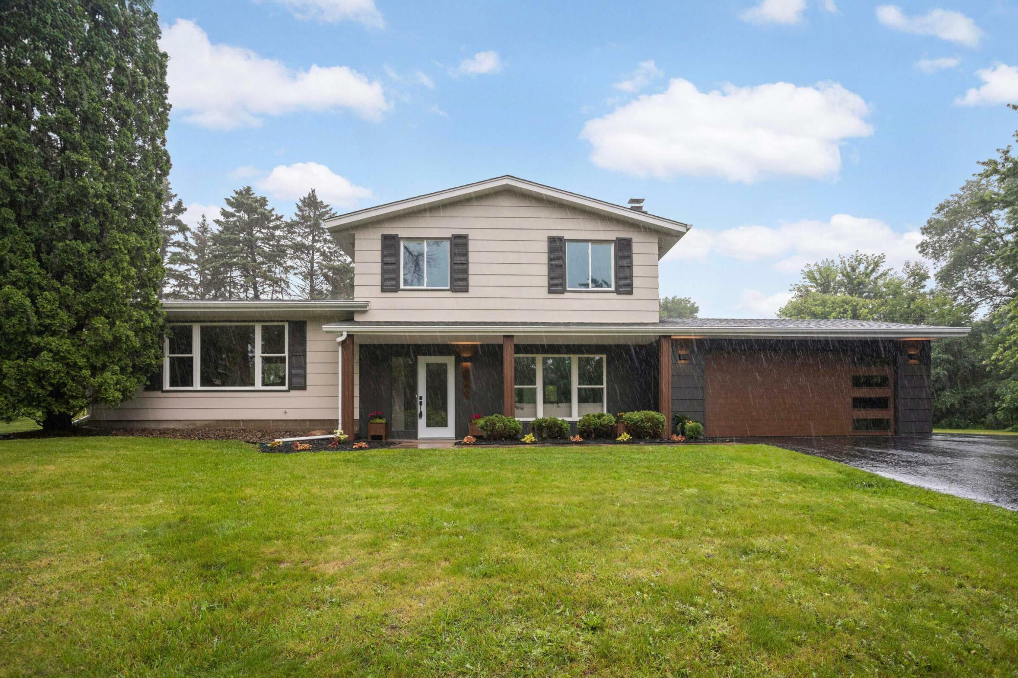 Property Photo: 2040 Vagabond Lane N MN 55447