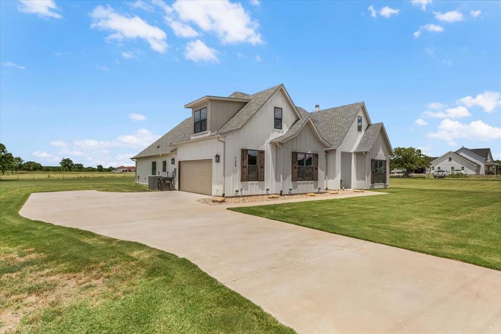 Property Photo: 108 Stafford Trail TX 76088
