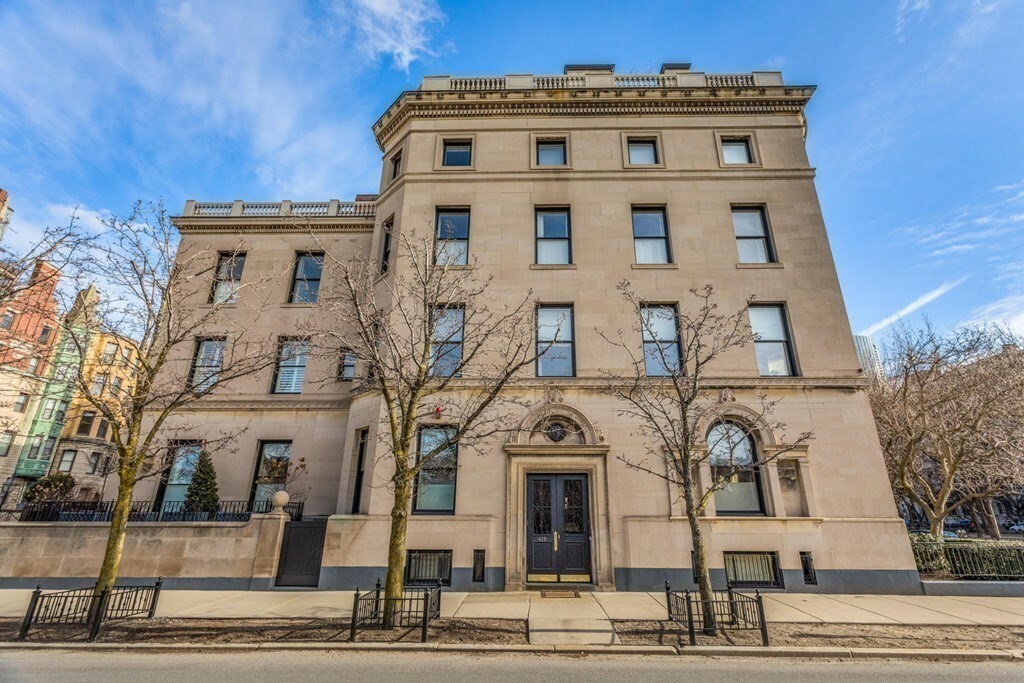 Property Photo: 419 Commonwealth Ave 3 MA 02115