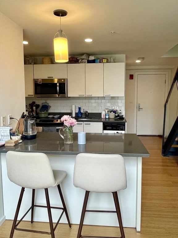 Property Photo:  1 Earhart 515  MA 02141 