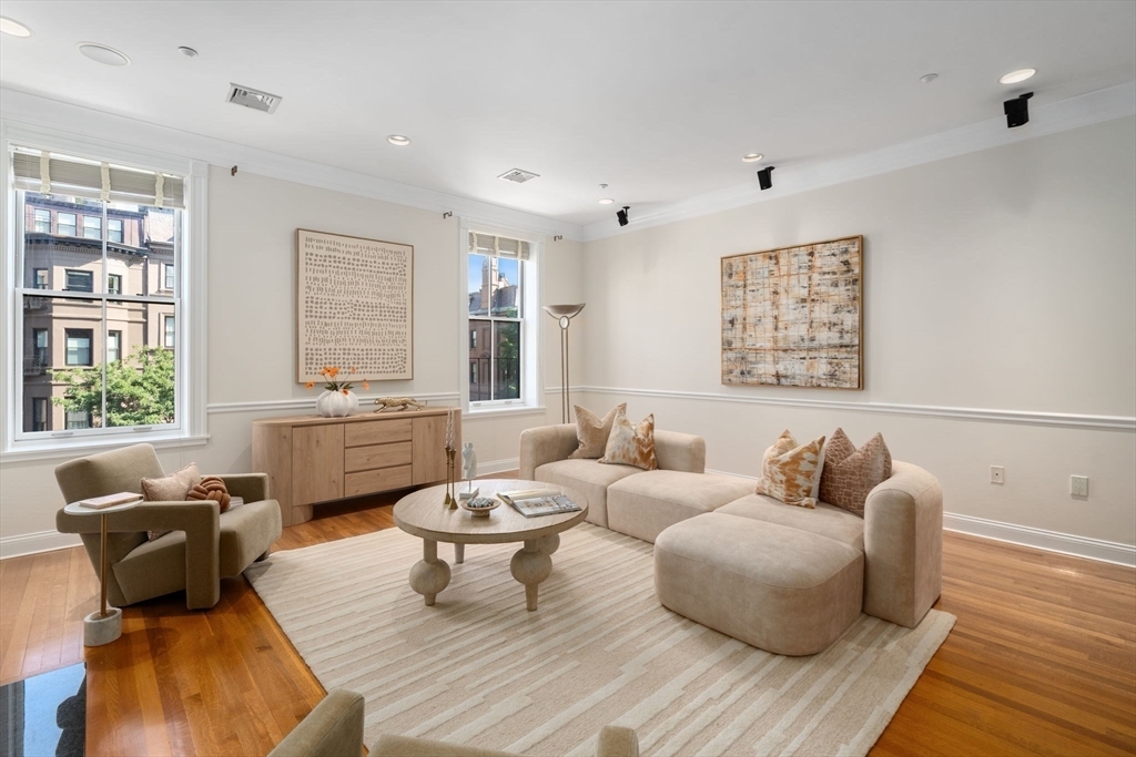 Property Photo: 151 Beacon Street 4 MA 02116