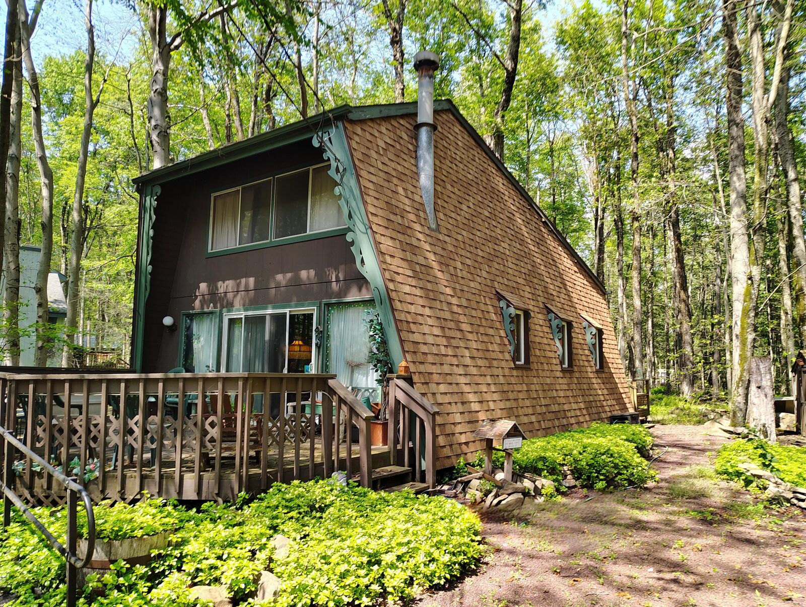 Property Photo: 160 Sweet Briar Road PA 18350