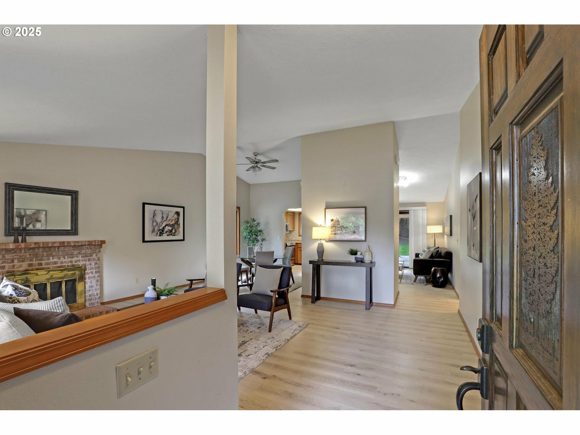Property Photo: 7712 SW Landau St OR 97223