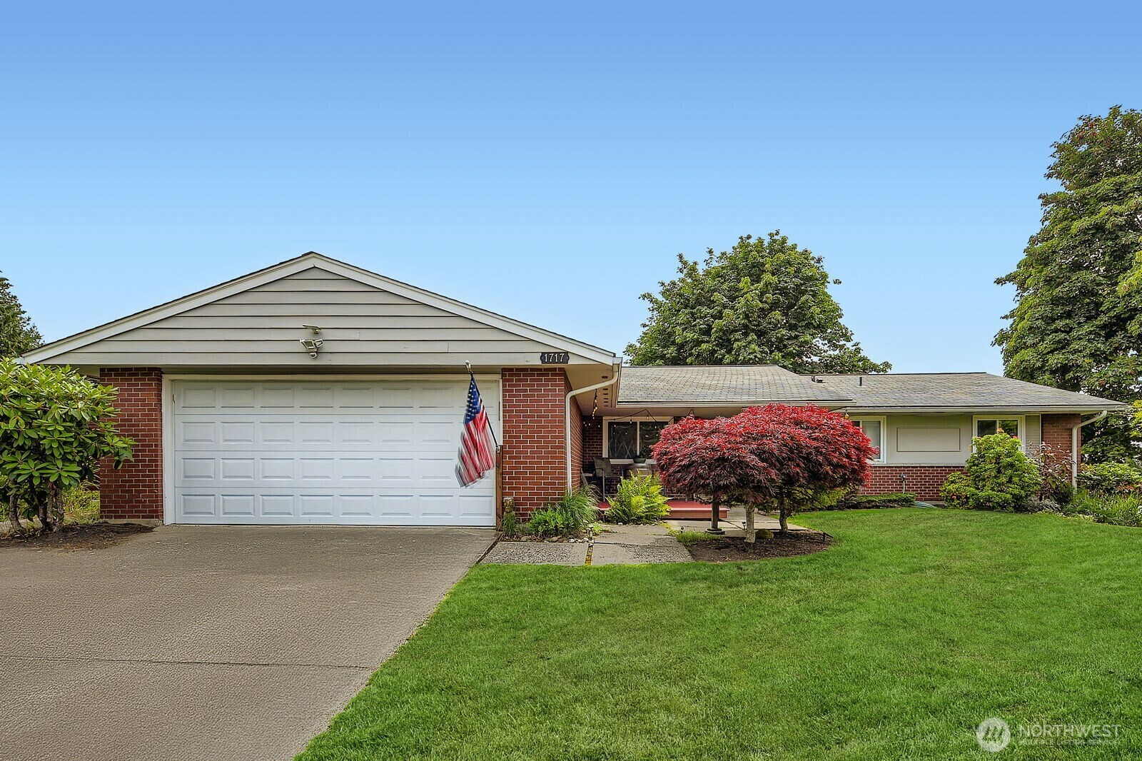 1717  Lincoln Court SE  Renton WA 98055 photo