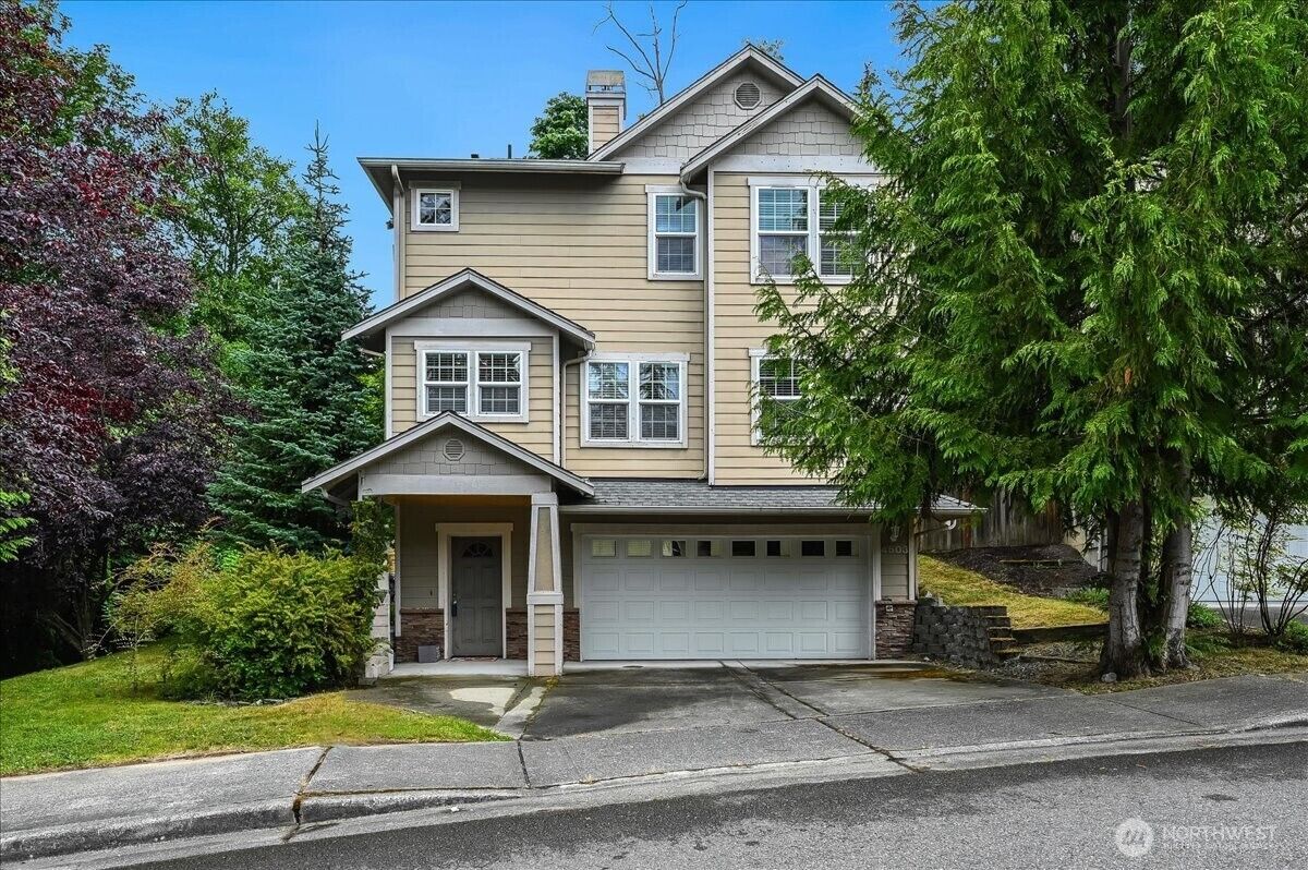 Property Photo:  4503  5th Drive SE  WA 98203 