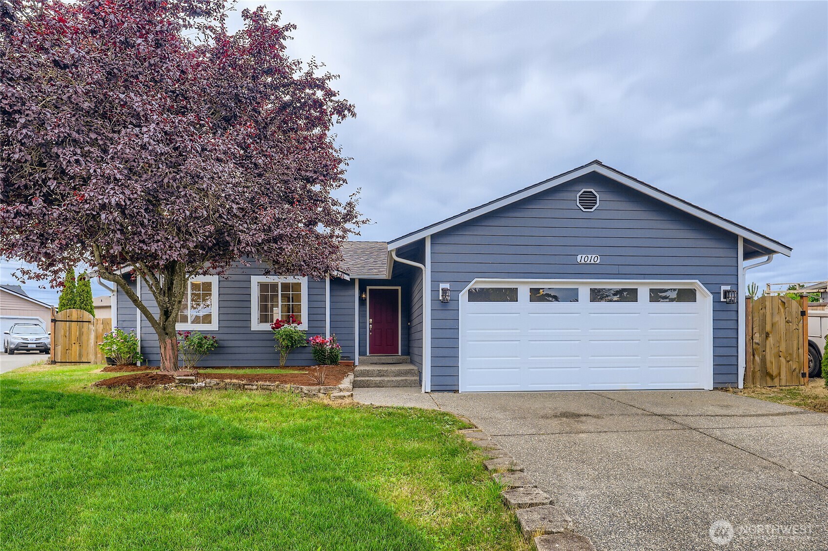 Property Photo: 1010 89th Drive NE WA 98258