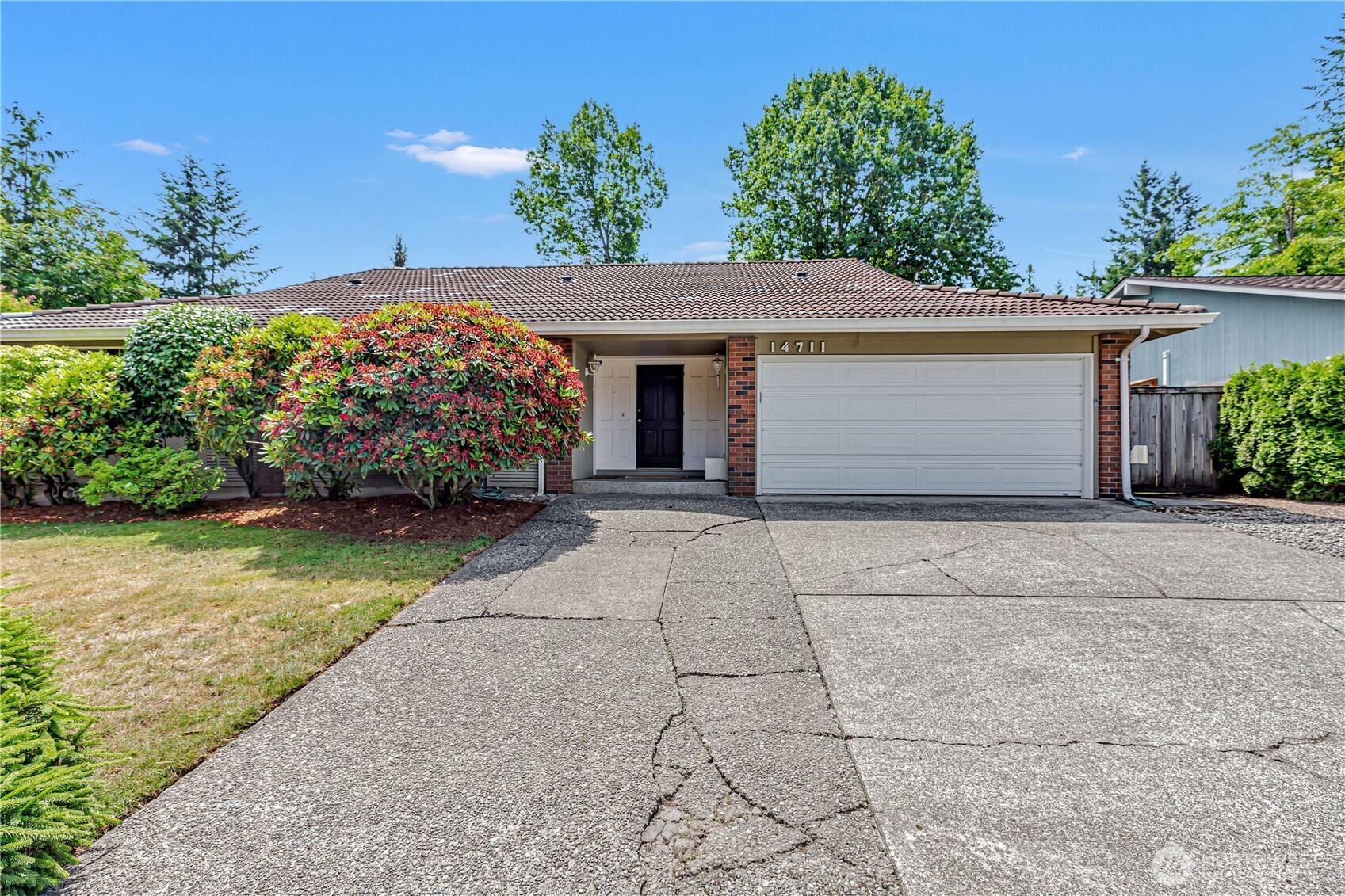 Property Photo: 14711 SE 172nd Place WA 98058