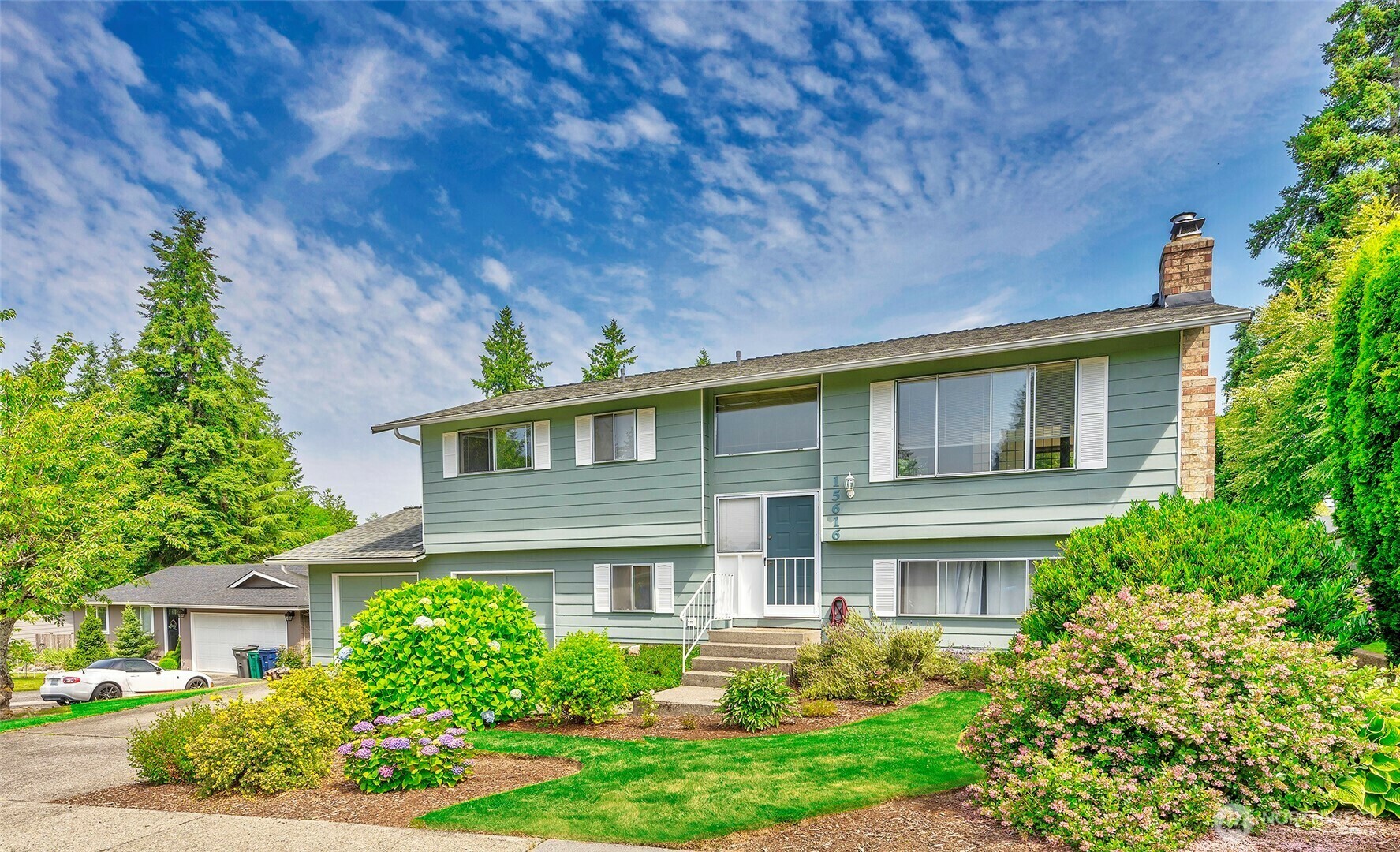 Property Photo: 15616 NE 112th Street WA 98052