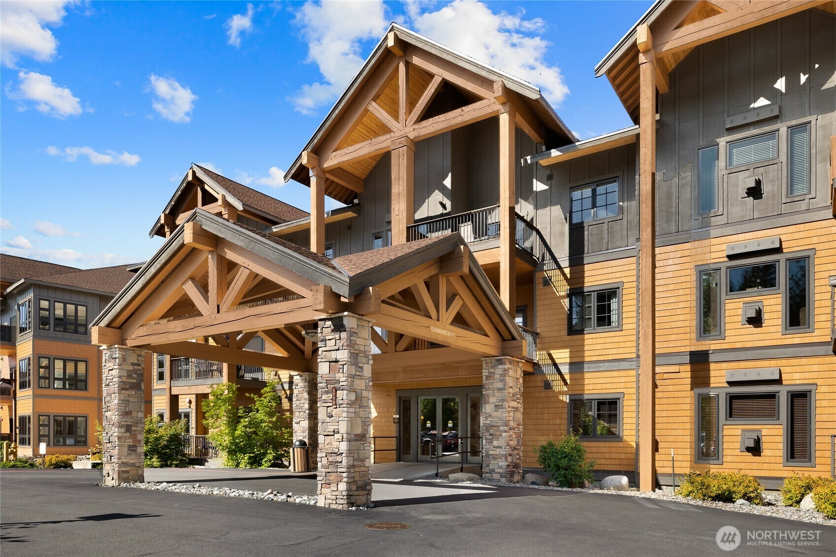Property Photo:  3770  Suncadia Trail 309  WA 98922 