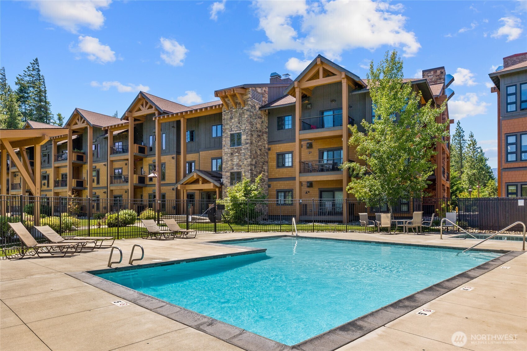 Property Photo: 3770 Suncadia Trail 309 WA 98922