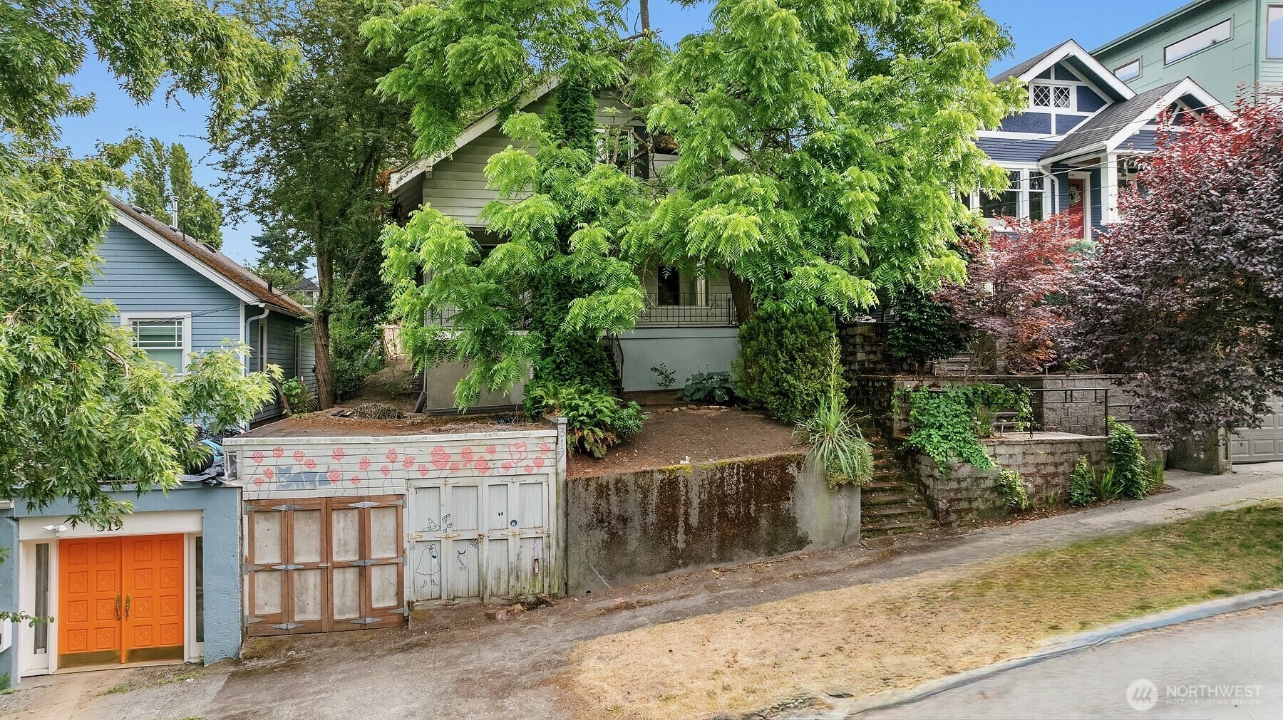 Property Photo:  317 NE 58th Street  WA 98105 