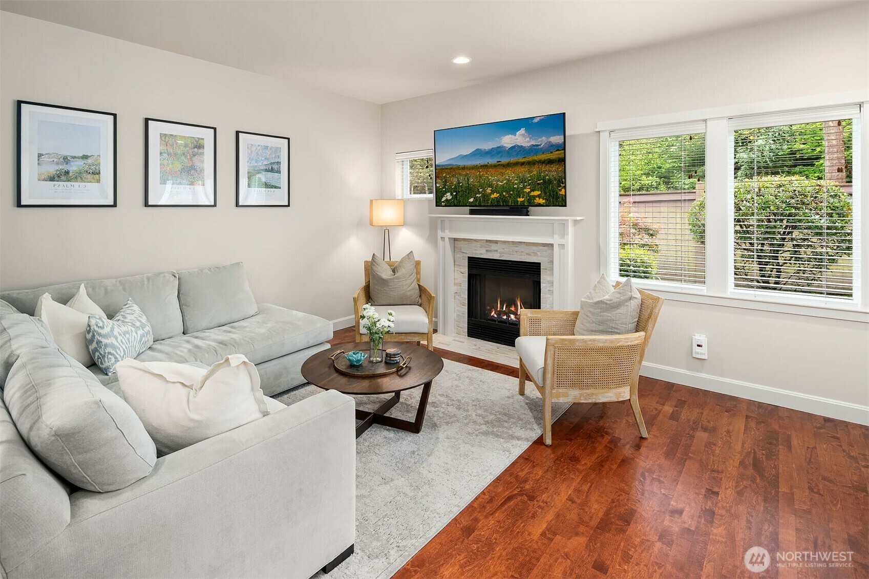 Property Photo:  10005 NE 37th Court 106  WA 98033 