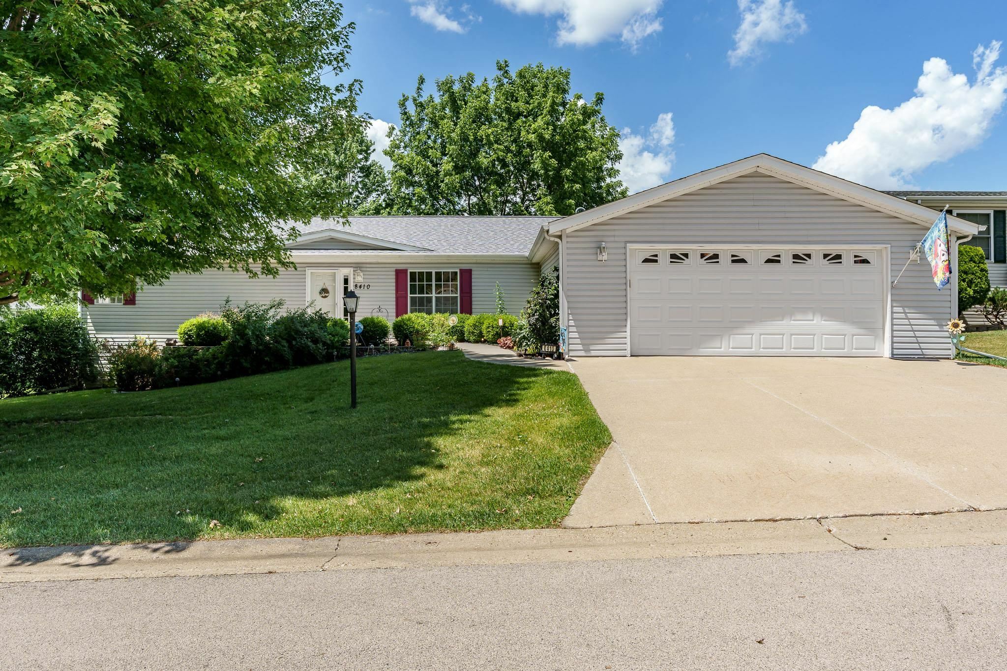 Property Photo: 8410 Hickory Tree Drive IL 61115