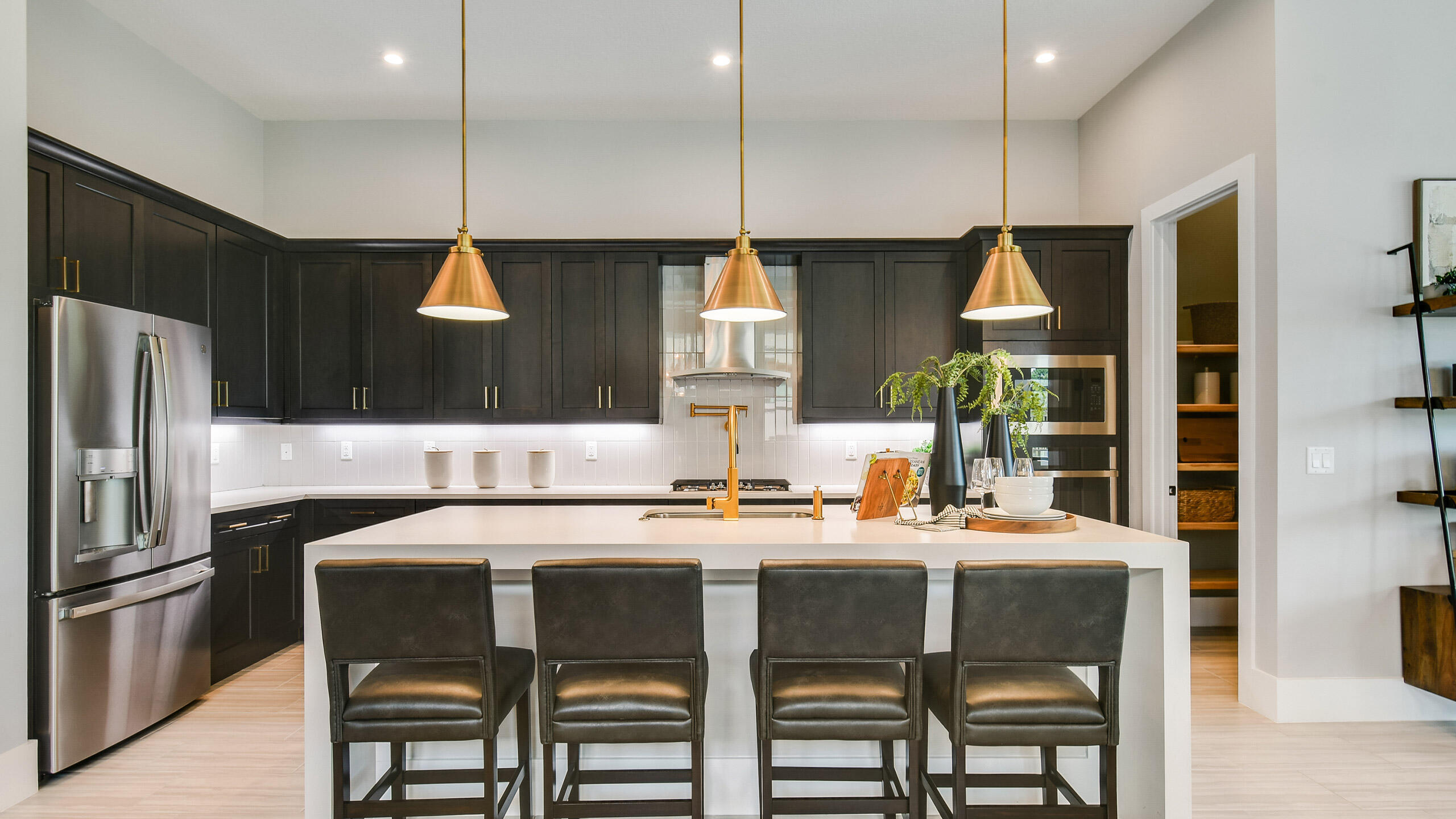 Property Photo: 2816 SE Ashfield Drive FL 34984