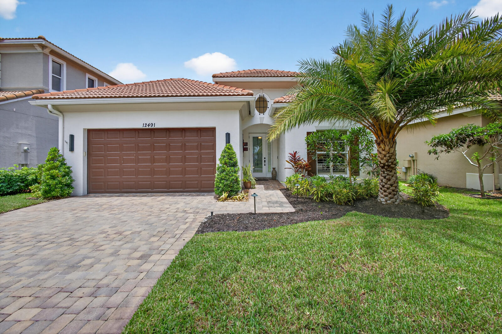 Property Photo: 12491 Aviles Circle FL 33418
