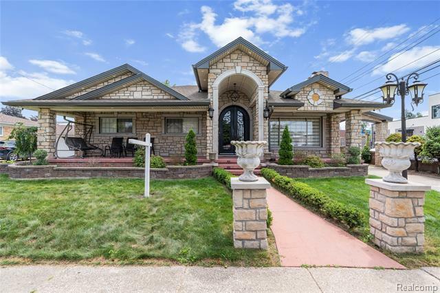 Property Photo: 5632 Beaver Street MI 48127