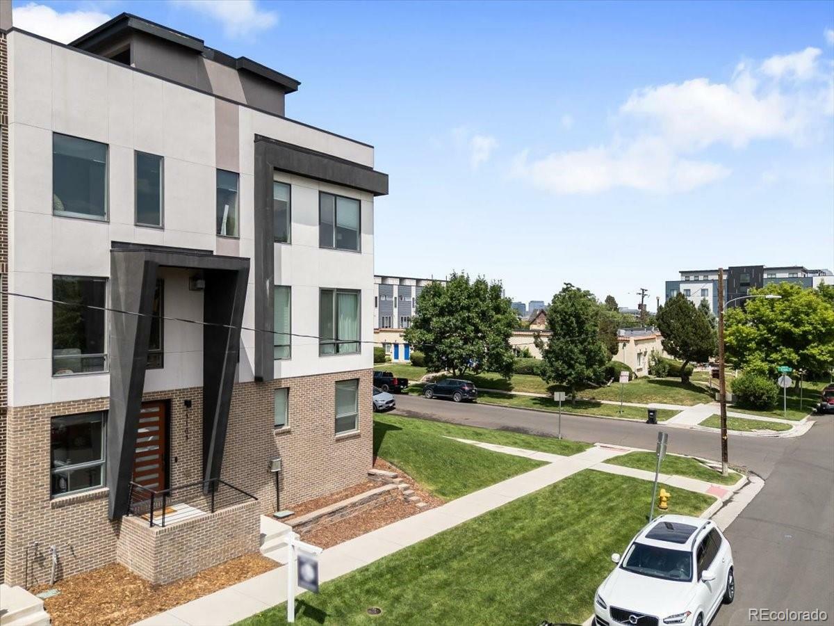 Property Photo: 3103 W 18th Avenue CO 80204