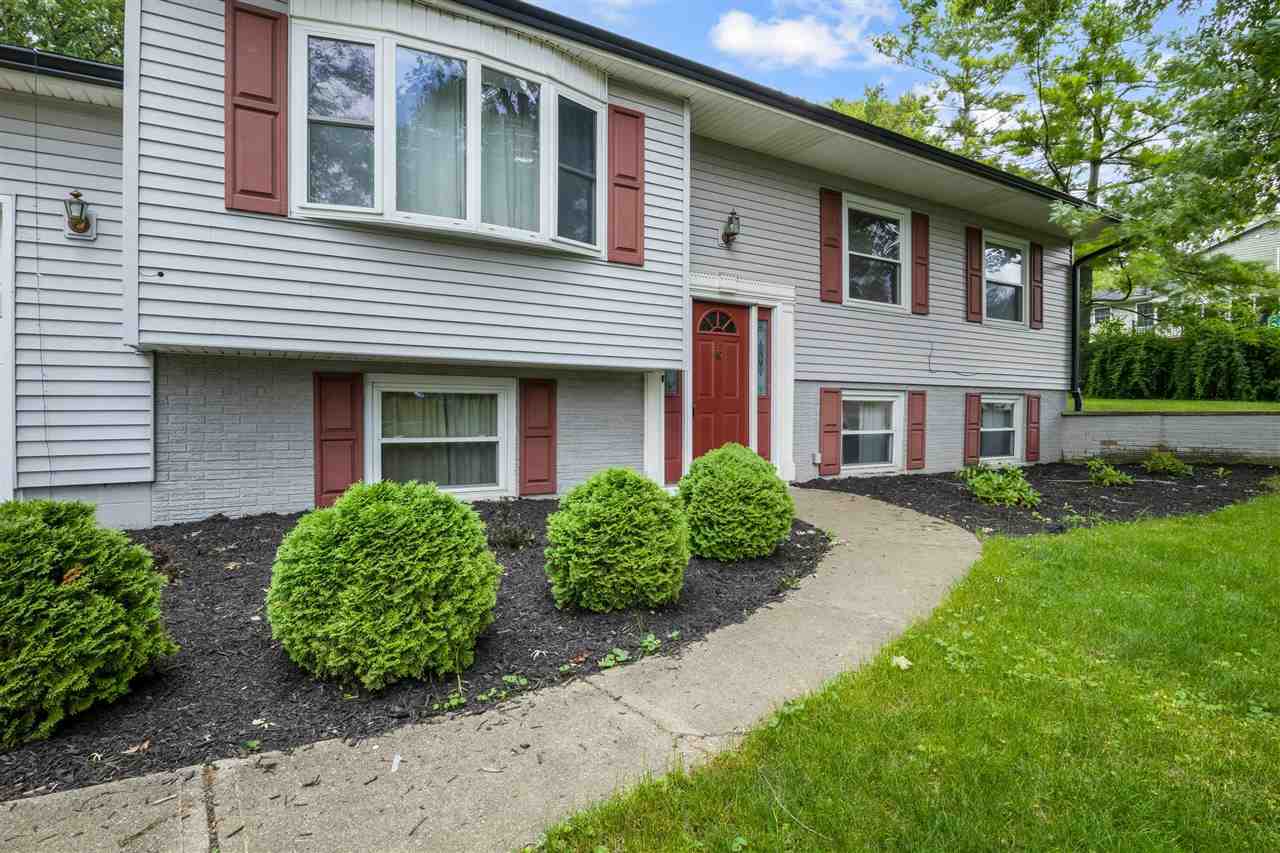 Property Photo: 429 Greenbrier Drive IN 47374