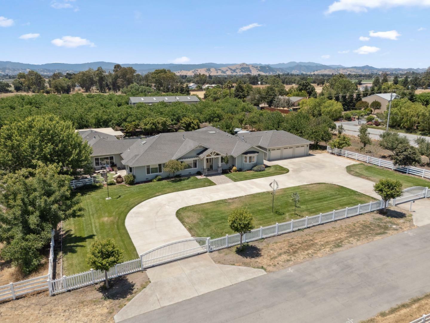 Property Photo:  9885 Wilford Way  CA 95020 