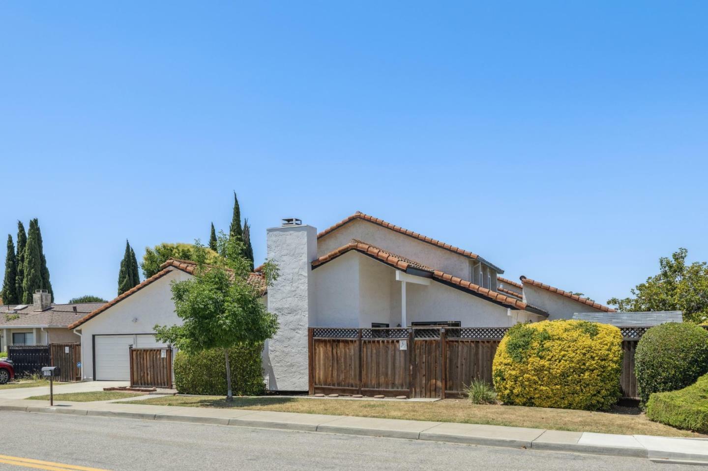 Property Photo:  1009 Courtland Avenue  CA 95035 