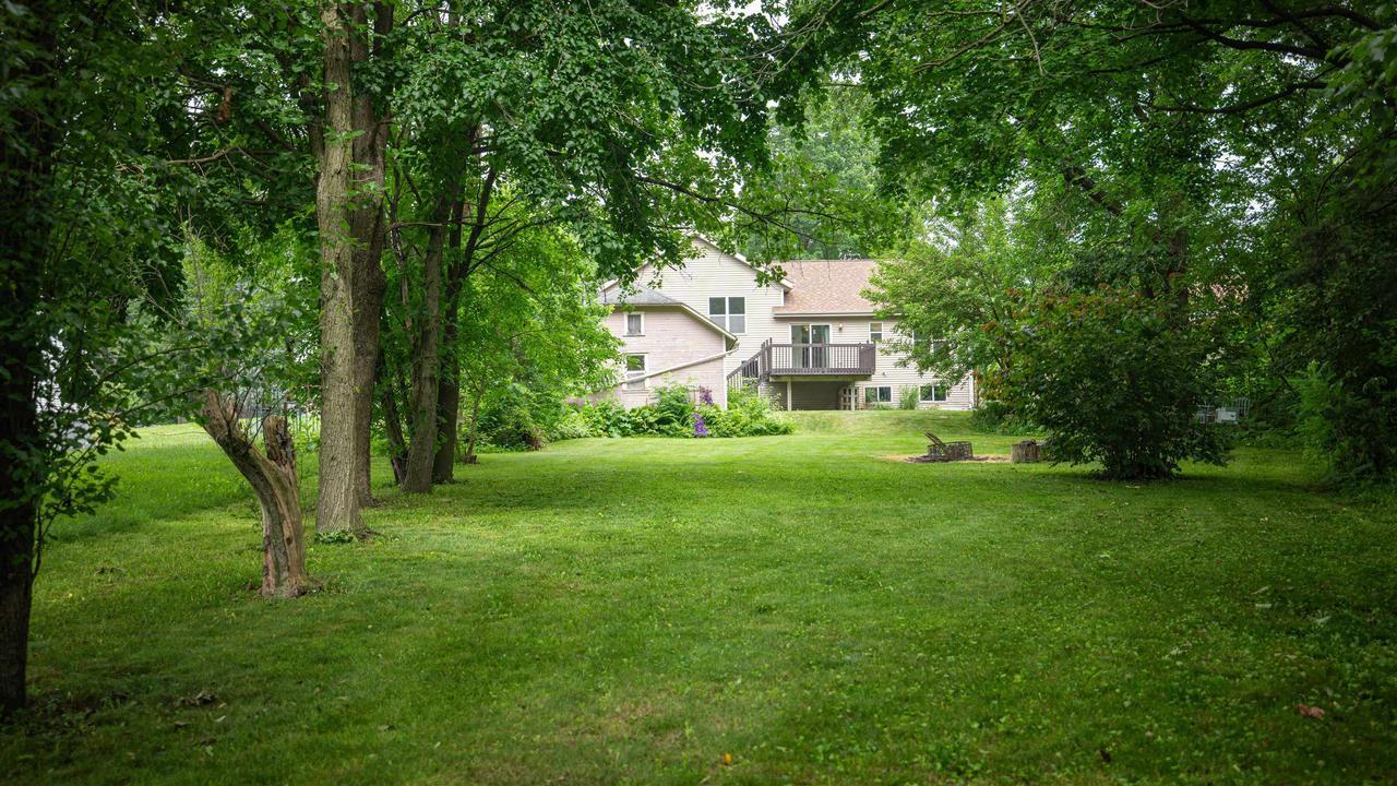 Property Photo: 301 Lincoln Avenue WI 53579