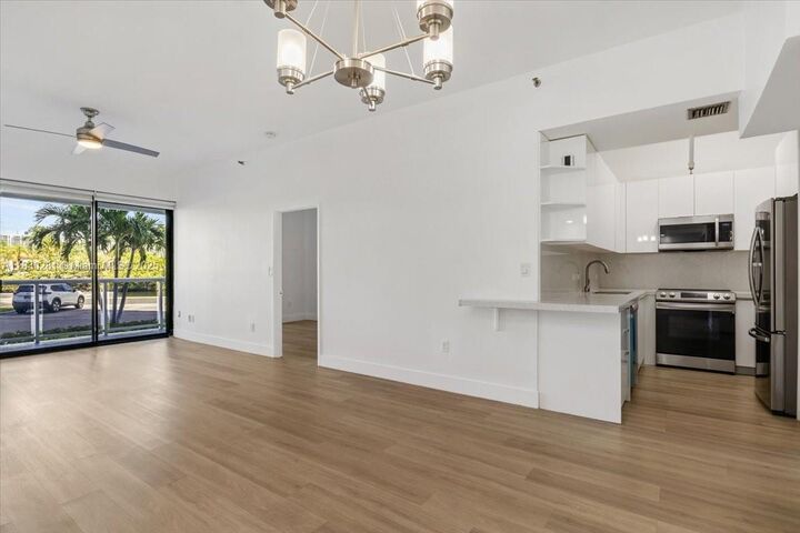Property Photo: 20505 E Country Club Dr 132 FL 33180
