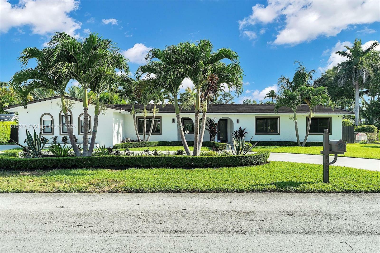 9745 SW 126th Ter  Miami FL 33176 photo