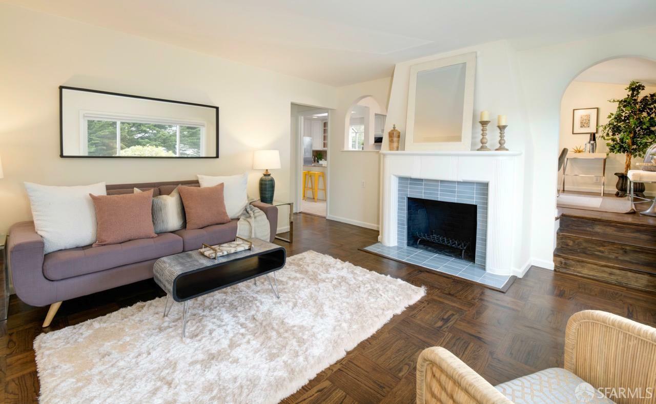 Property Photo: 636 Edgemar Avenue CA 94044