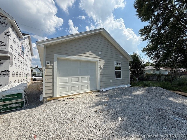 Property Photo: 2107 E Market Street IN 47150