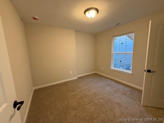 Property Photo: 2107 E Market Street IN 47150