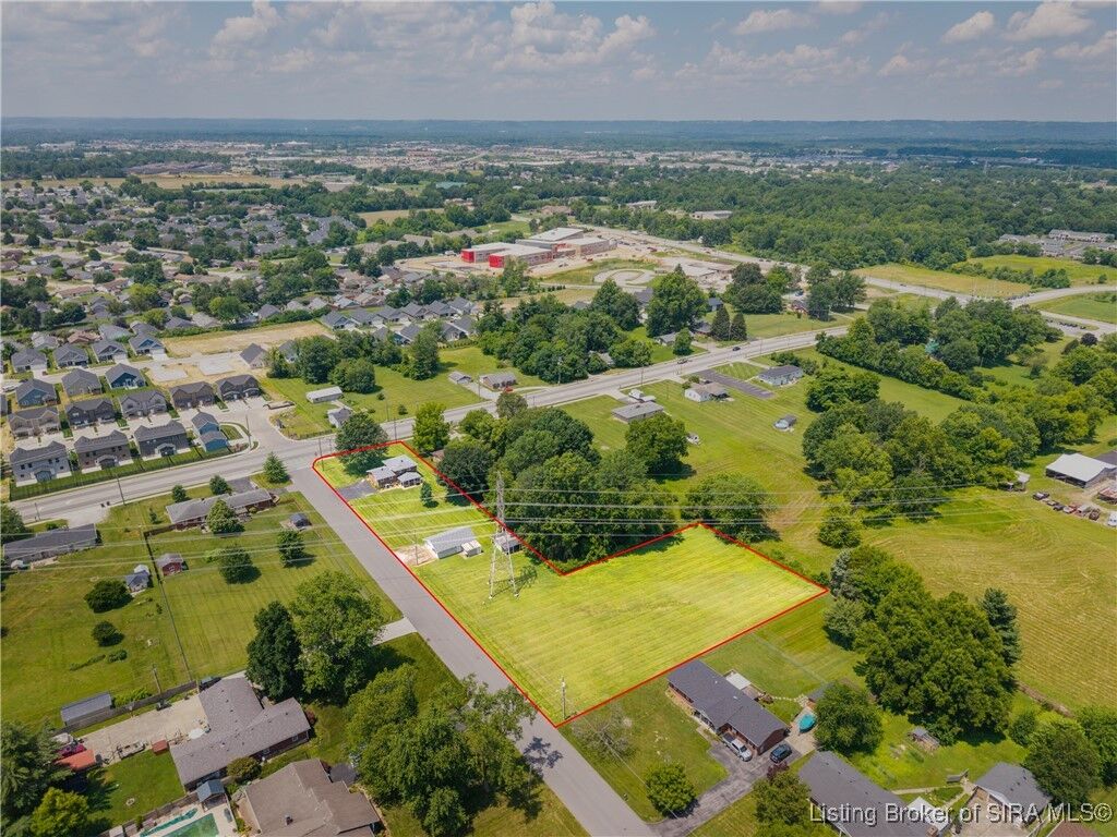 Property Photo: 3512 Holmans Lane IN 47130