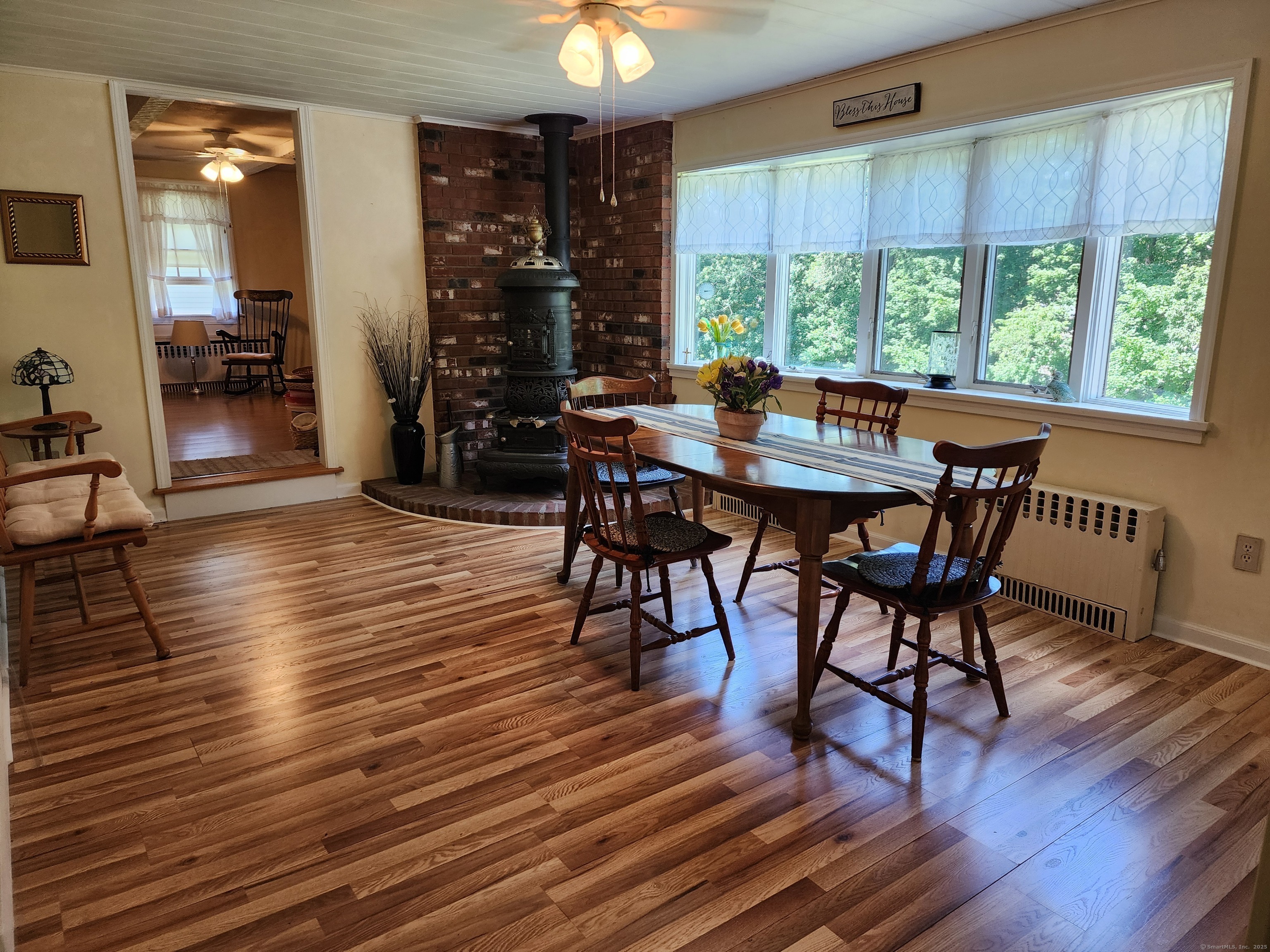 Property Photo: 124 Pilgrim Road CT 06010