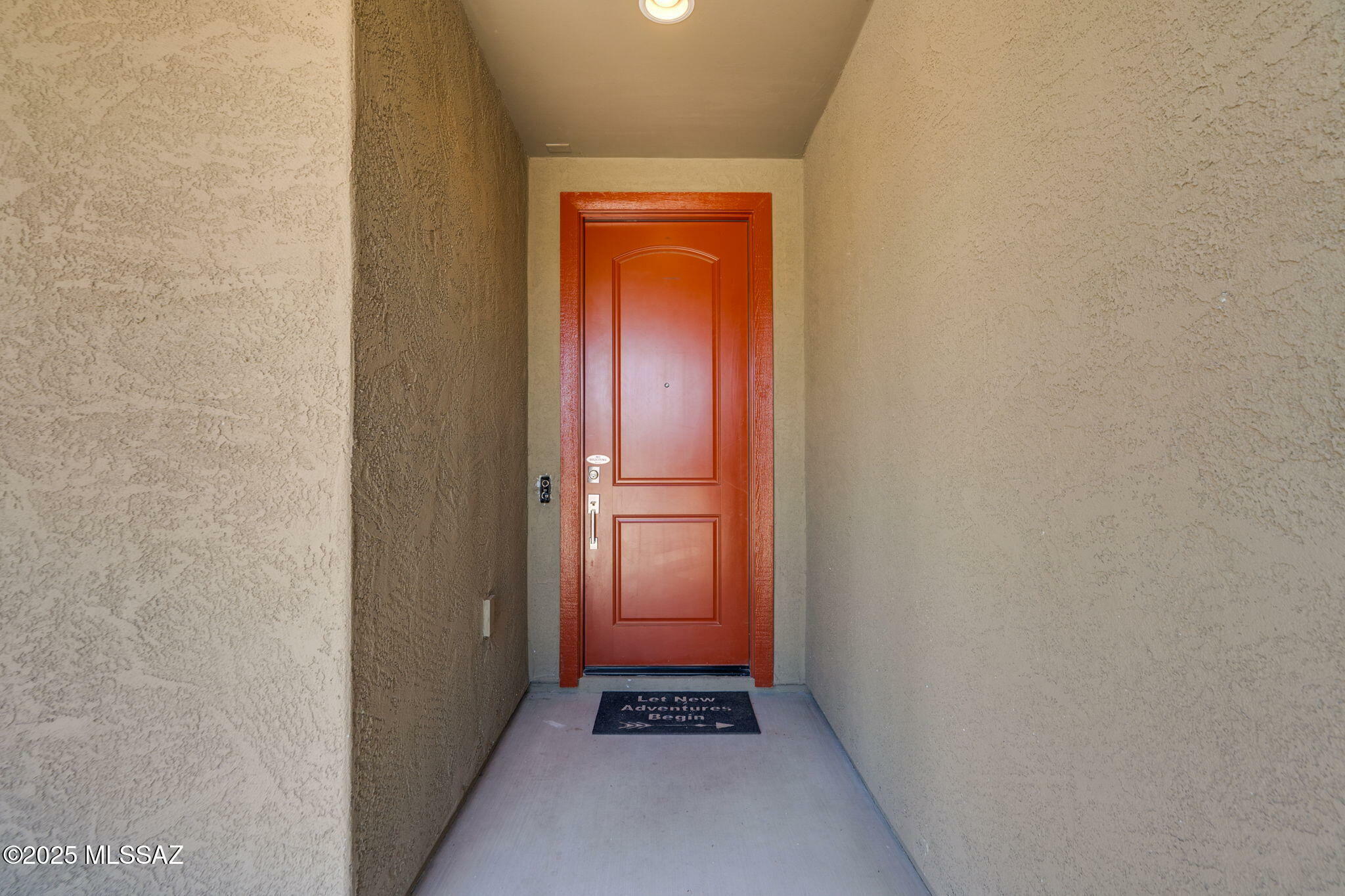 Property Photo: 10198 E Boulder Hop Trail AZ 85747