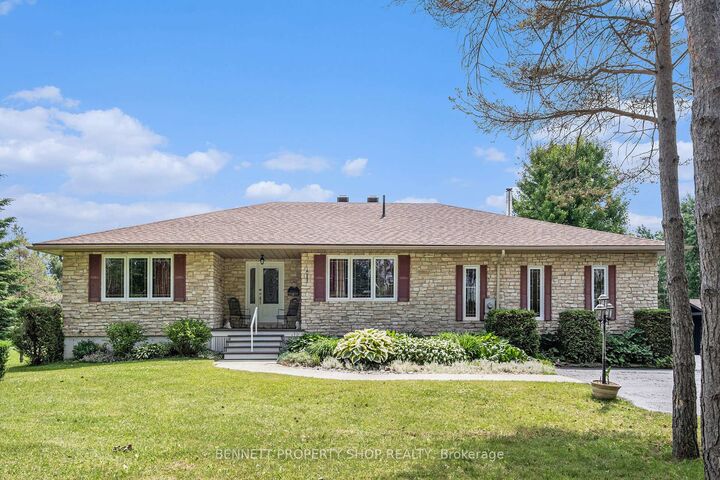 Photo de la propriété: 375 Ferguson Tetlock Road ON K7A 4S4