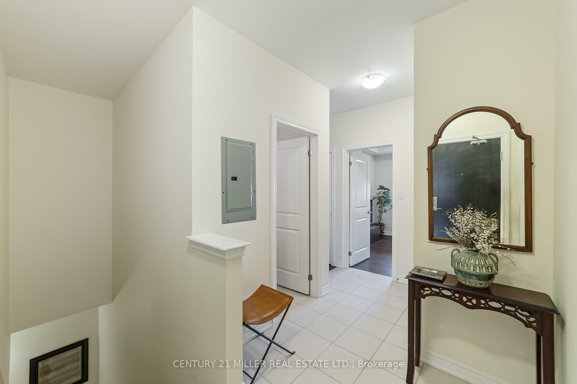 Photo de la propriété: 263 Georgian Drive 207 ON L6H 0L2