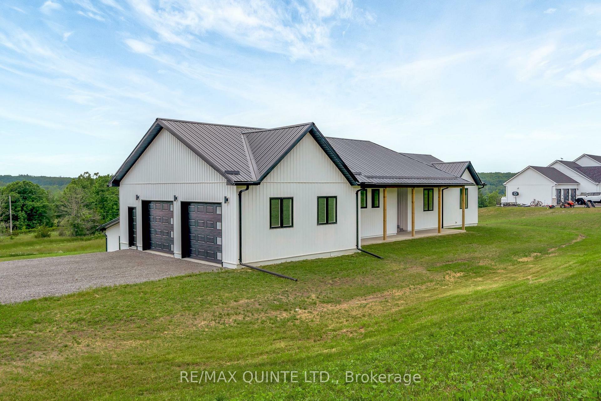 Property Photo: 171 Pine Hill Crescent ON K0K 3E0