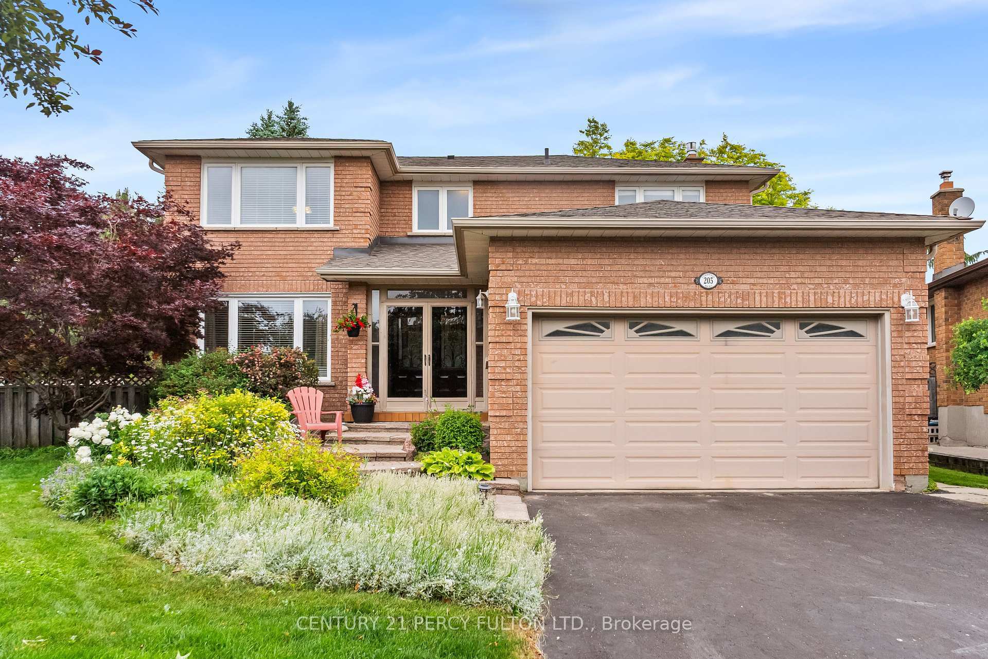 205 Gabrielle Mews  Whitchurch-Stouffville ON L4A 5A4 photo